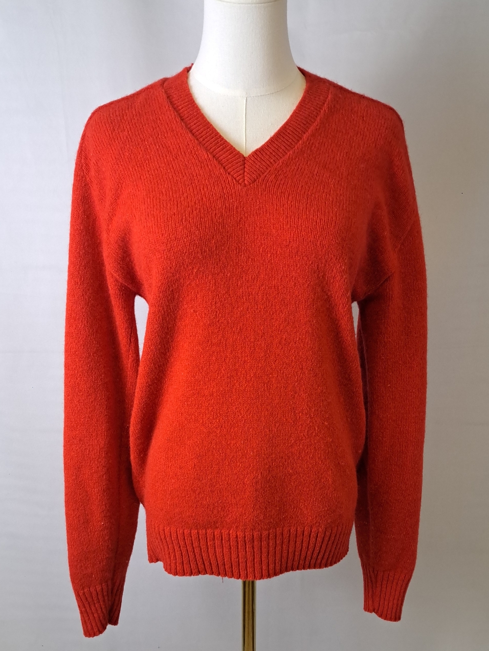 VTG USA Fall River Knitting Mill Shetland Wool Blend Tomato Red V-Neck Sweater M
